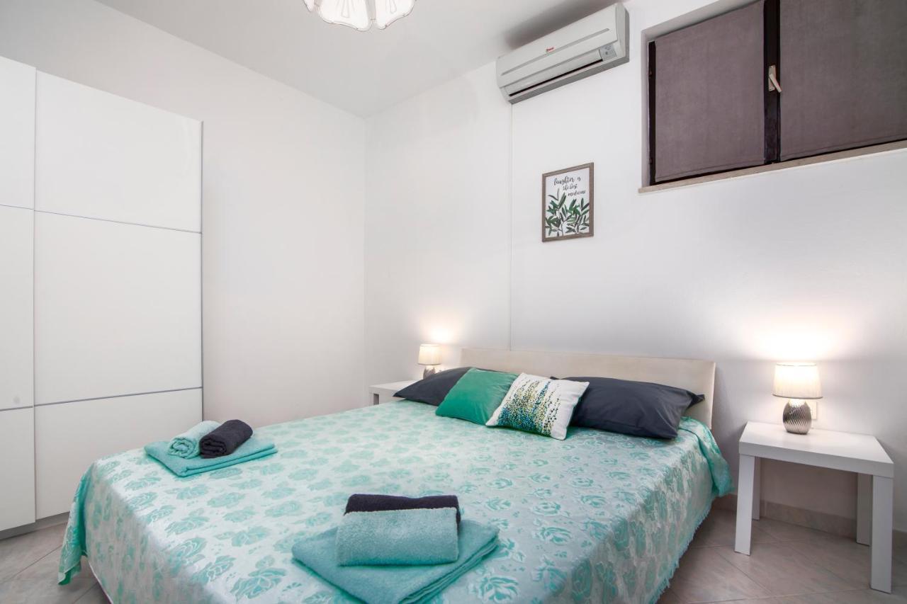 Apartment Palma Pula Exterior photo