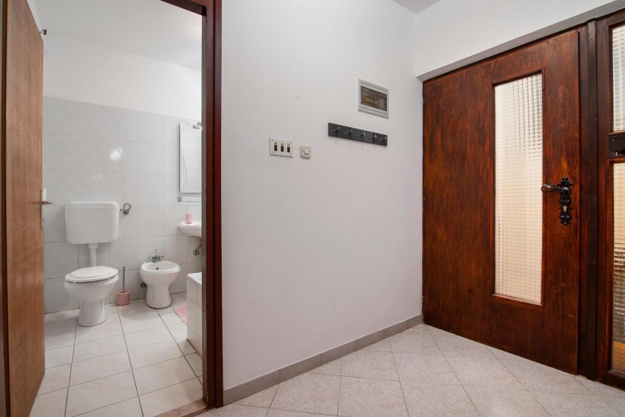Apartment Palma Pula Exterior photo